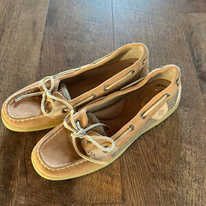 Women's Sperry Tan & White Boat Shoes Flats & Loafers Size 8.5